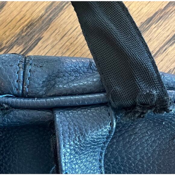 Tod’s Navy Textured Leather Backpack - Picture 8 of 10